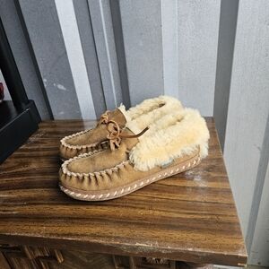 L.L. Bean Tan Slippers with Plush Lining